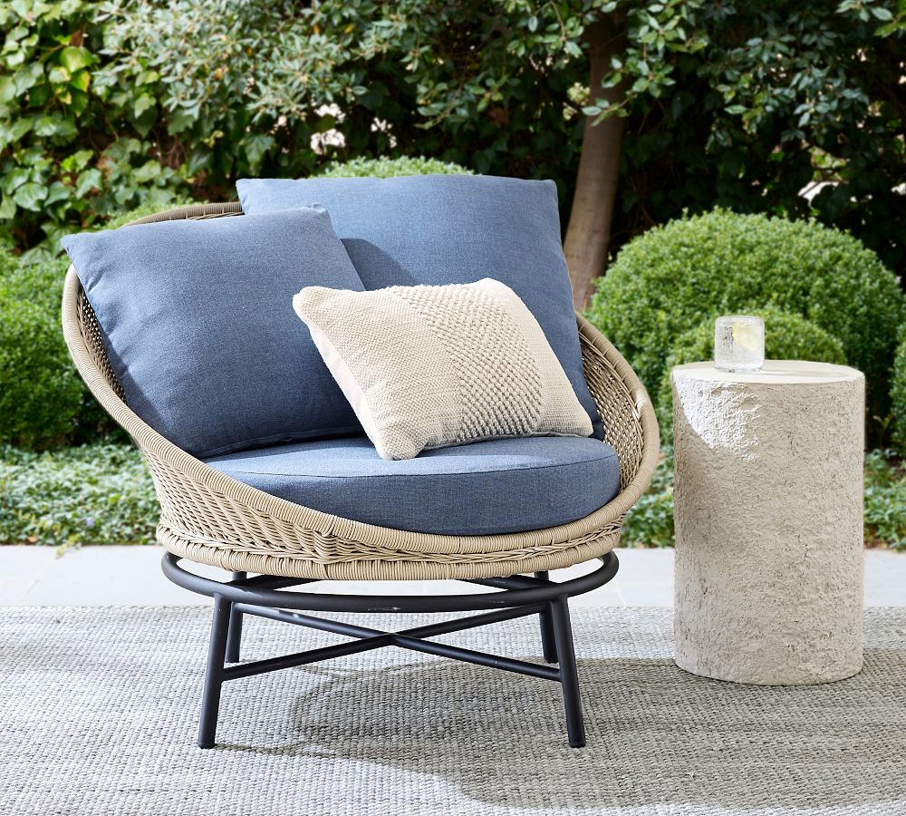 Tulum Wicker Swivel Outdoor Papasan