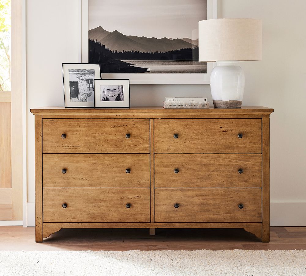 Heritage Farmhouse 6-Drawer Dresser (65&quot;)