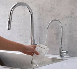Lakewood Single Hole Water Faucet