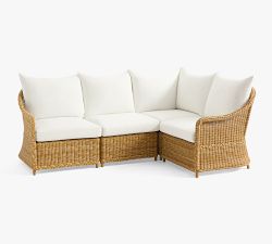 Westport Wicker 4-Piece Outdoor Sectional (93&quot;)