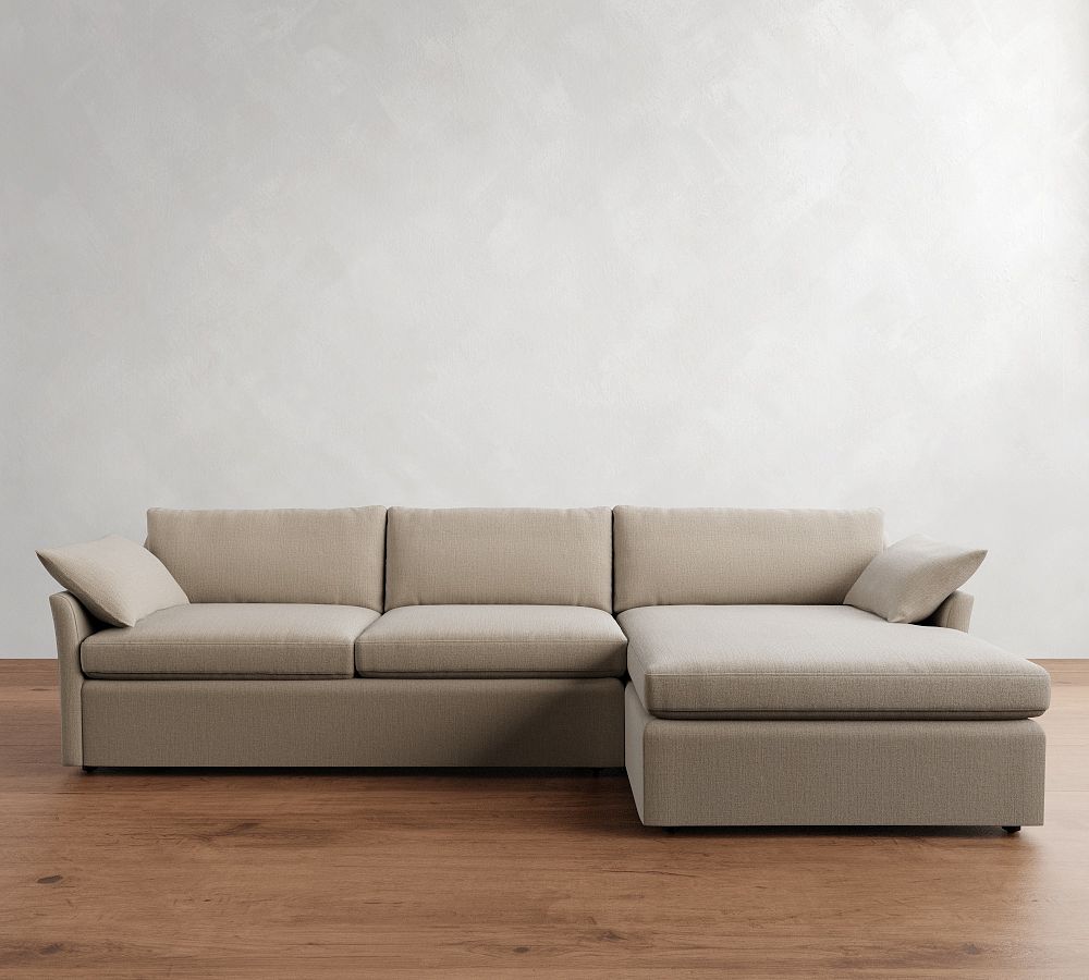 Reya Chaise Sectional (133&quot;)