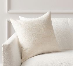 Wylma Pillow