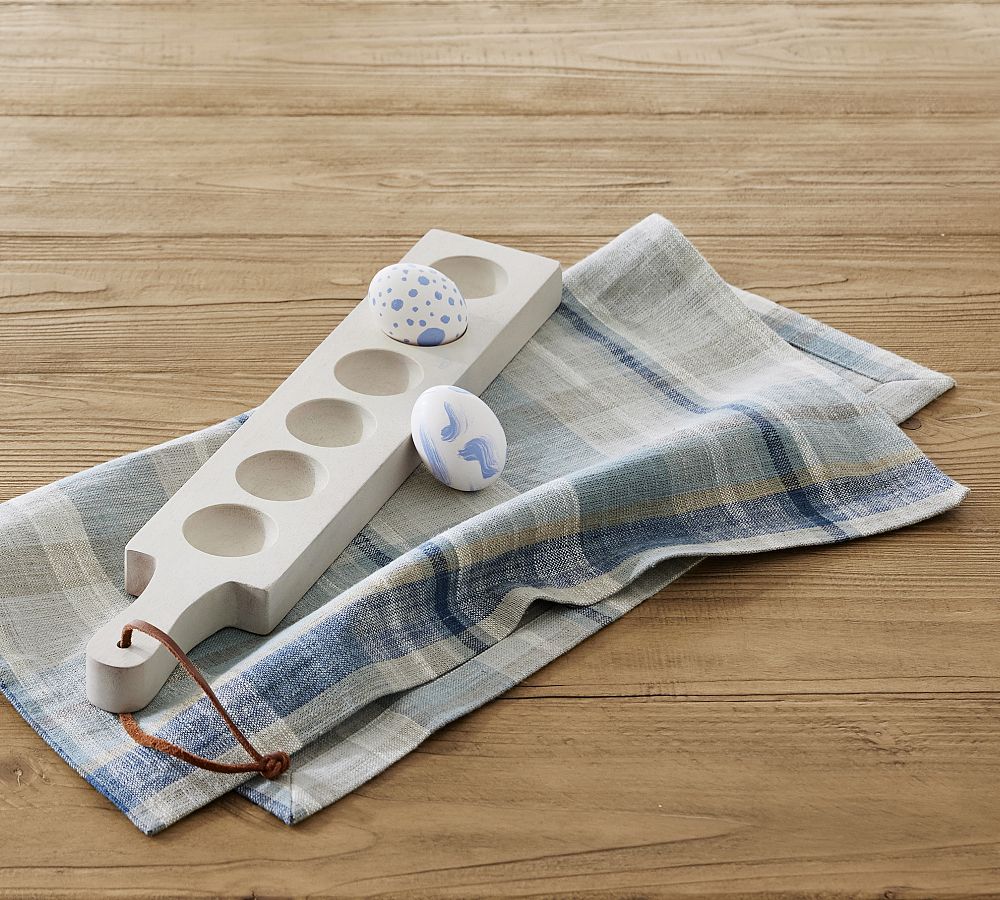 Vail Wood Egg Holder