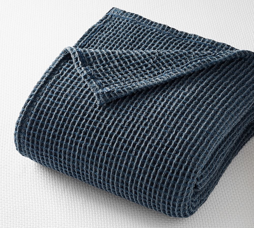 Waffle Weave Blanket in Midnight
