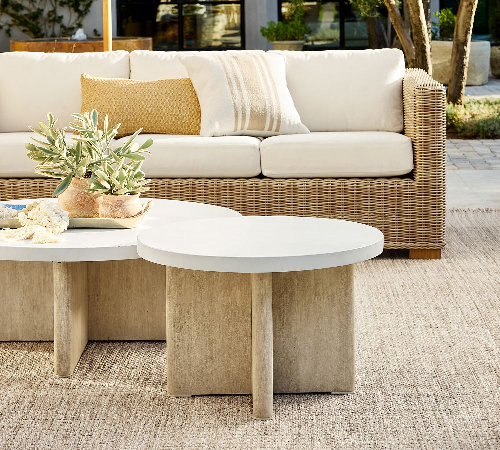 Cayman Concrete &amp; Eucalyptus Round Outdoor Side Table (26&quot;)