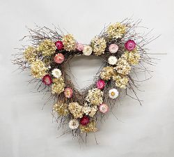 Mi Amore Floral Wreath