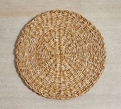 Isla Handwoven Seagrass Round Charger Plate