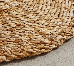 Isla Handwoven Seagrass Round Charger Plate