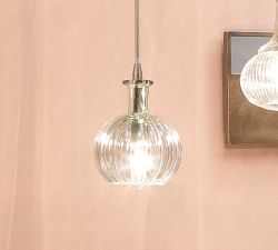 Latham Glass Pendant (7&quot;)