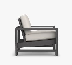 Indio Metal Grand Outdoor Lounge Chair