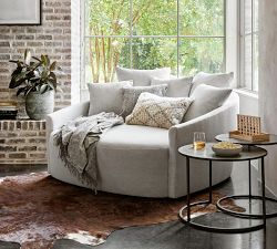 Kya Media Lounge Chair