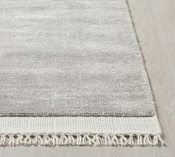Open Box: Wray Handwoven Flatweave Rug