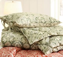 Lorraine Comforter
