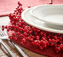 Red Berry Wreath Chargers