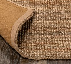 Ria Mini Boucle Handwoven Jute Rug