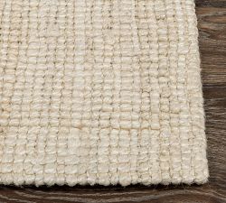 Ria Mini Boucle Handwoven Jute Rug