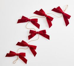 Velvet Bow Garland
