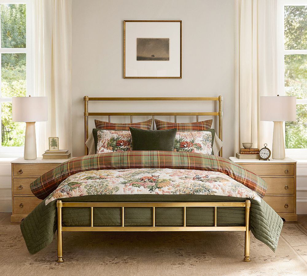 Everson Metal Bed