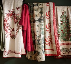 Red Berry Wreath Quilt