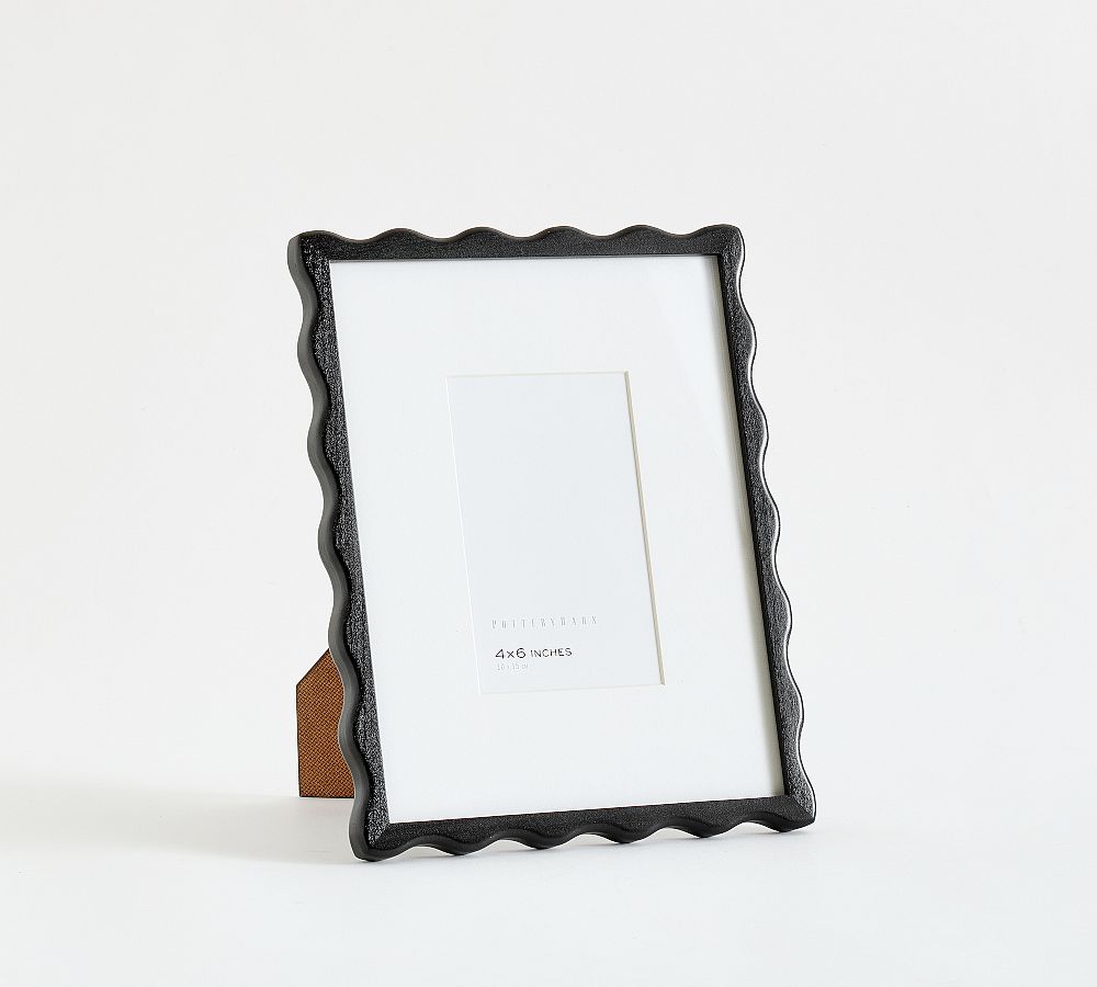 Scalloped Wood Frames - 4x6 - Black