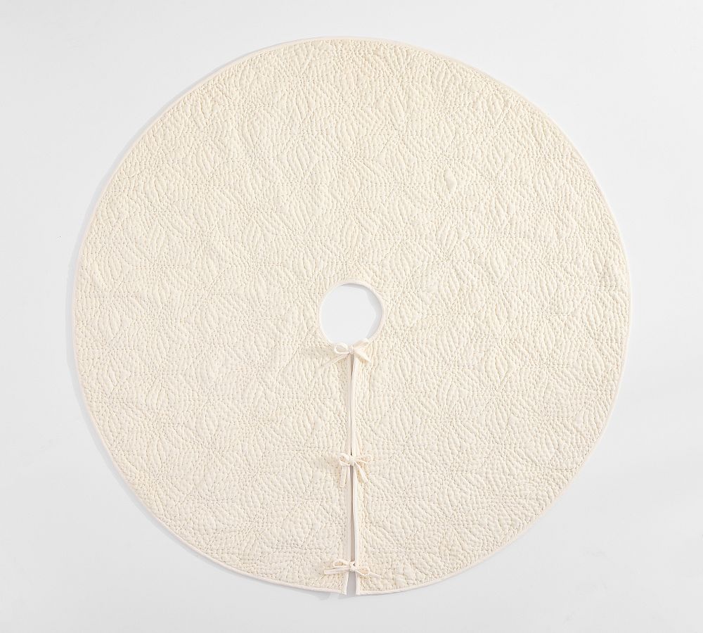 Floral Quilted Velvet Tree Skirt