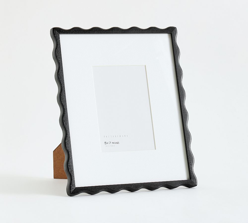 Scalloped Wood Frames - 5x7 - Black