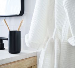 Retreat Standard Robe