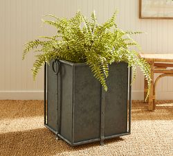 Lancaster Outdoor Planters