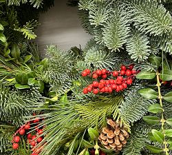 Fresh Christmas in the Country Wreath