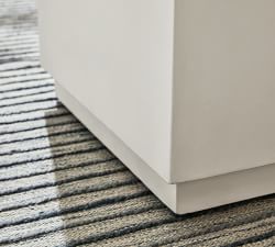 Pomona Concrete Square Outdoor Bunching Table (22&quot;)