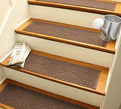 WaterHog Diamonds Outdoor Stair Treads - Thumbnail 3