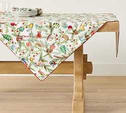 Nostalgic Christmas Icon Table Throw