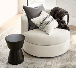 Open Box: Shae Round Metal Accent Table (13.5&quot;)