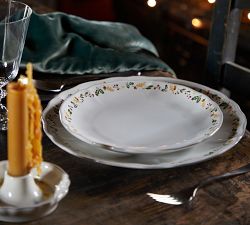 Nutcracker Handcrafted Stoneware Rim 16 -Piece Dinnerware Set