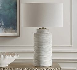 Tallula Ceramic Table Lamp (26.5&quot;)