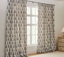 Open Box: Beverly Paisley Printed Curtain