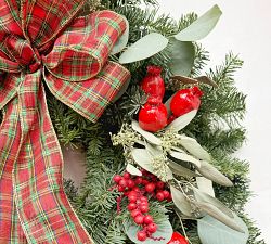 Handcrafted Fresh Evergreen and Red Berry Indoor/Outdoor Botanicals