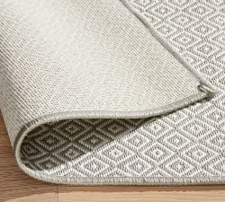 Custom Diamond Dot Synthetic Outdoor Rug