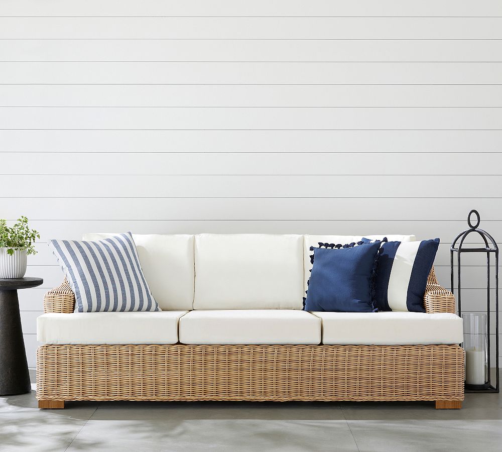 Huntington Wicker Slope Arm Outdoor Sofa (84&quot;)