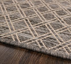Custom Luana Outdoor Rug