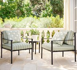 Ellis Metal Round Outdoor Side Table (18")