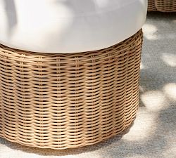 Huntington Wicker Petite Swivel Outdoor Ottoman (21")