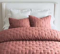 Open Box: Belgian Flax Linen Tufted Quilt, Twin/Twin XL - Rosewood