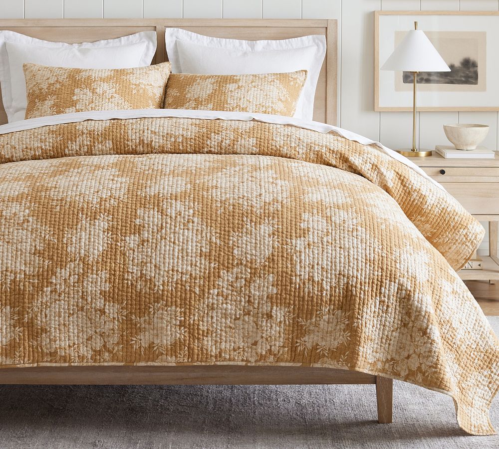 Juliette Toile Handcrafted Reversible Pick-Stitch Quilt (Queen, Harvest Gold)