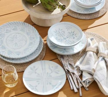 Outdoor Dinnerware