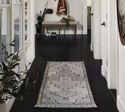 Hanisi Handcrafted Rug
