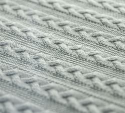 Evette Scented Cable Knit Throw