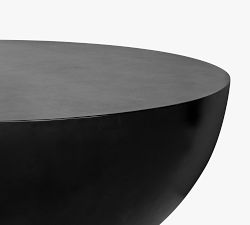 Tempo Concrete Round Outdoor Coffee Table (47&quot;)
