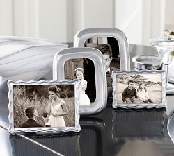 Waved Recycled Metal Frame