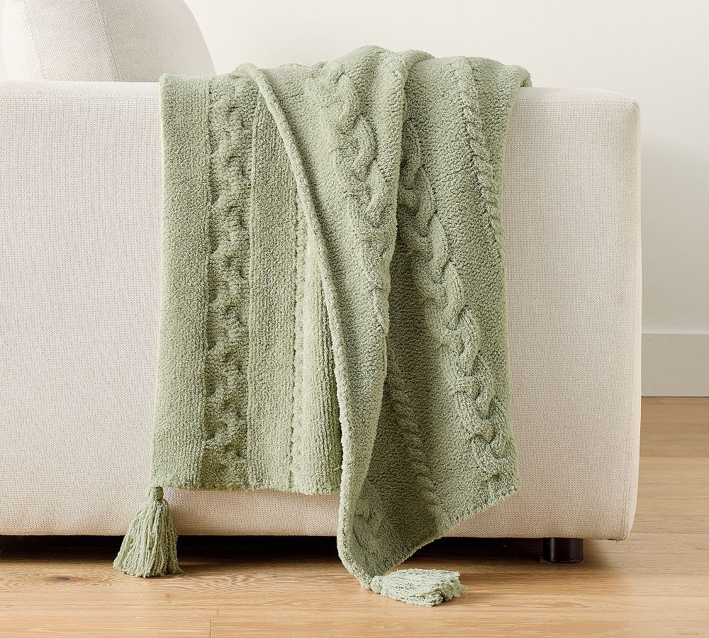 Classic Cable Knit Throw